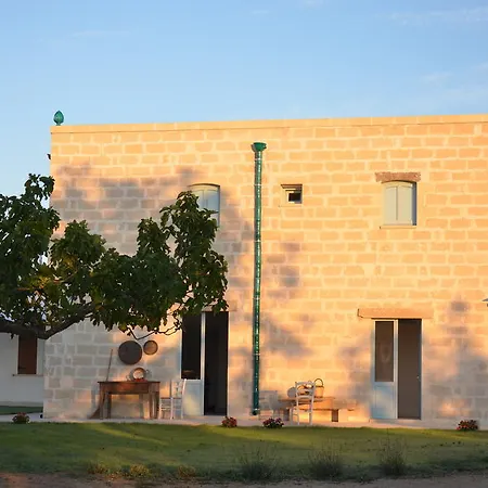 مزرعة للإقامة Masseria Vignenove