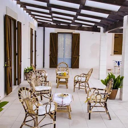 Masseria Vignenove Uggiano La Chiesa